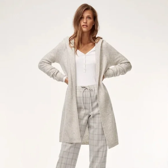 NWOT Aritzia The Group Ammonius Sweater in Winter White - Picture 1 of 8